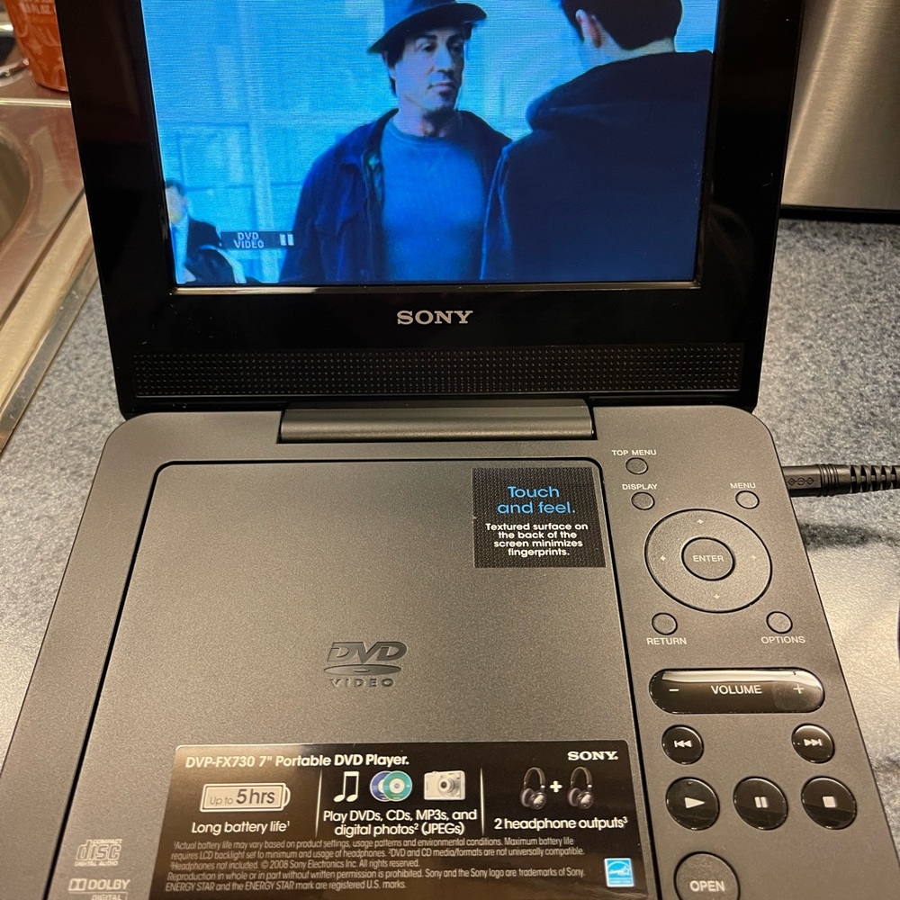 Sony DVP-FX730 Portable DVD Player with Carrying Case